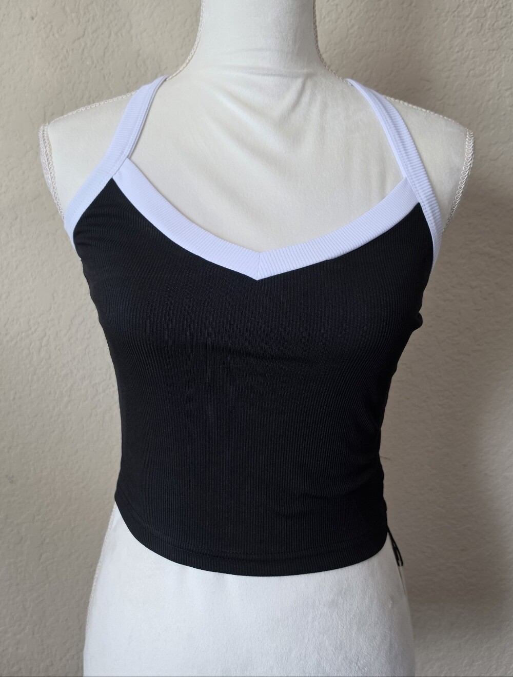 Commense Black Ribbed Contrast Trim Halter Top M